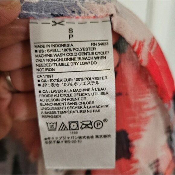 Banana Republic Sheer top/ cover - Picture 4 of 4